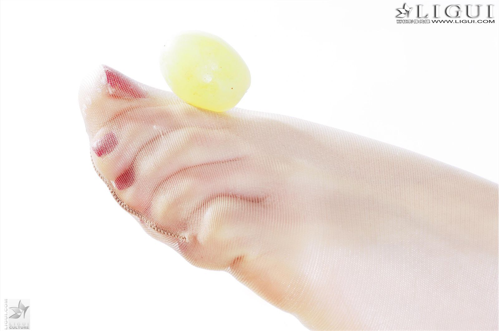 [Ligui丽柜]2012.09.20 Model 雯雯 国产性感美女图片